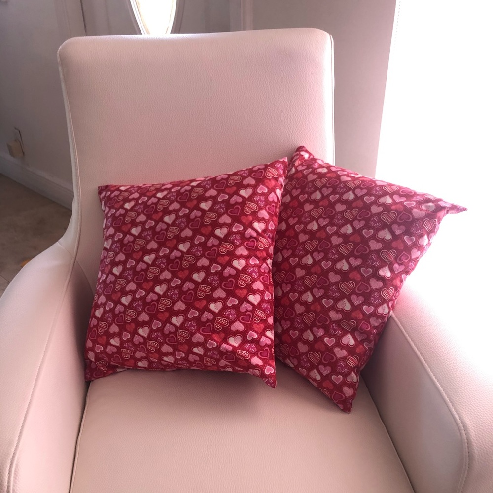 PILLOWS HEARTS 💕 NEW